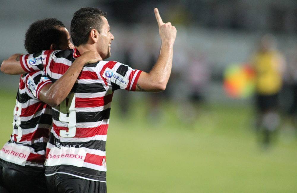 Artilheiro da Série B, Anderson Aquino comemora sequência no Santa