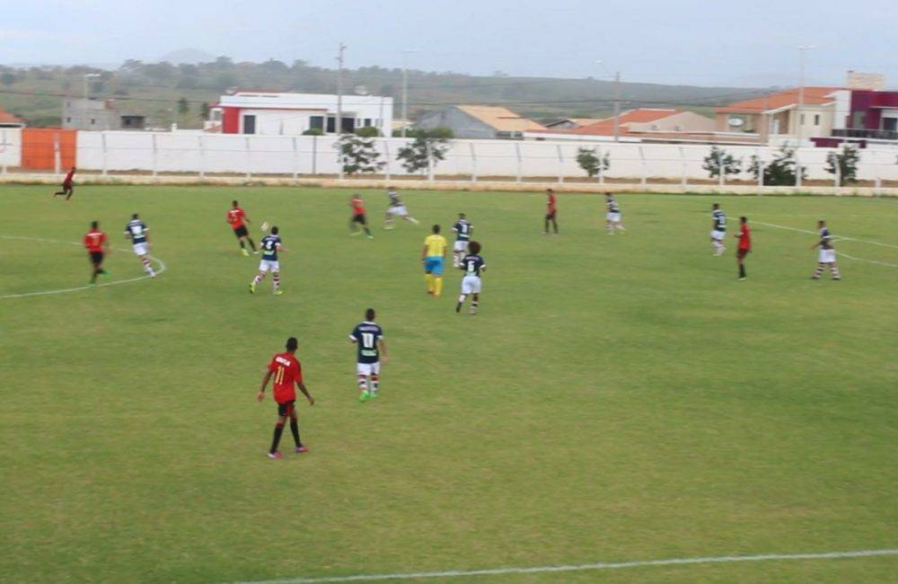 Treinador com passagem pela base do Grêmio assume sub-20 coral