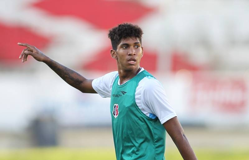 Dor x Esperança, o clássico da vida de Raniel
