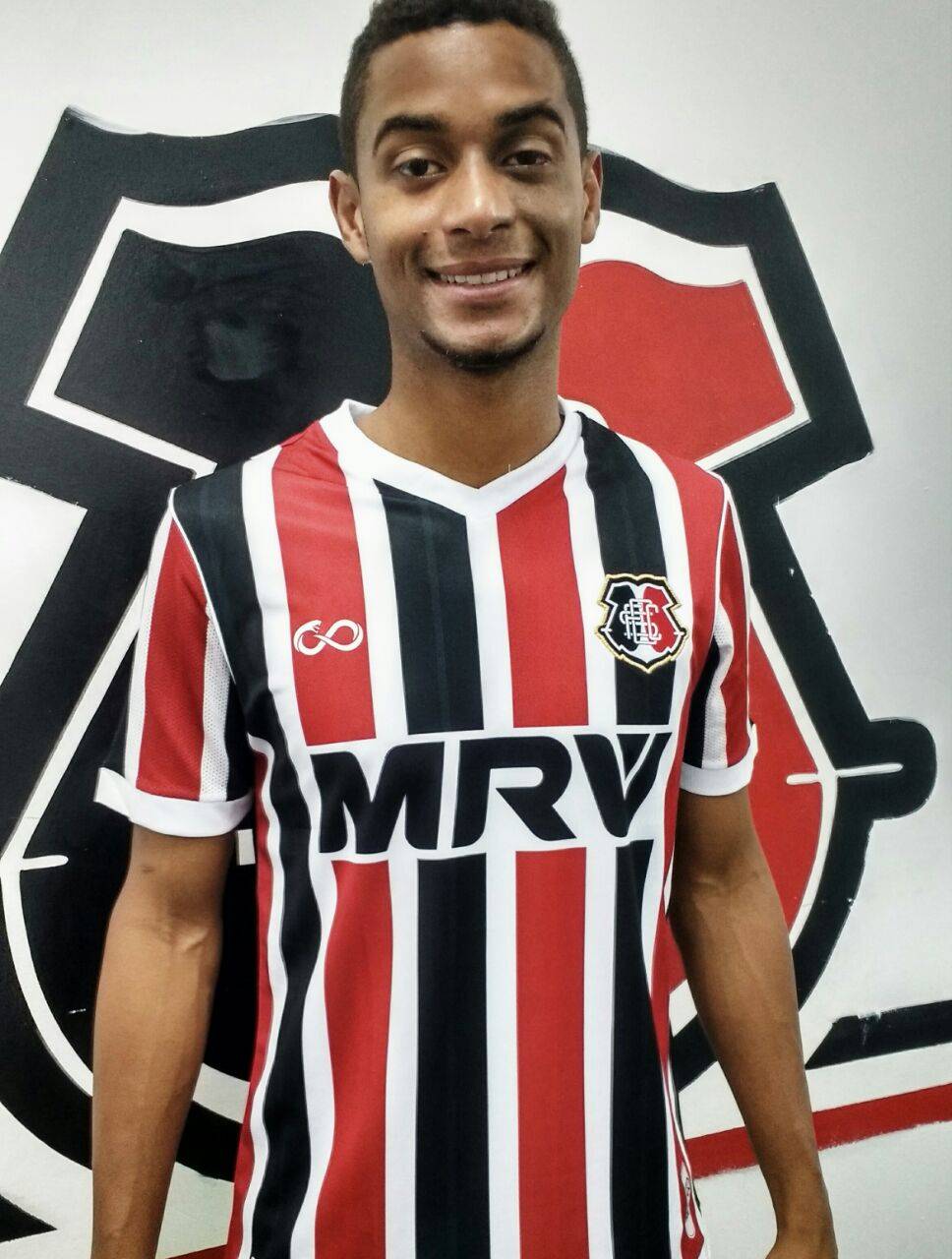Kelvy é o primeiro reforço para Série B