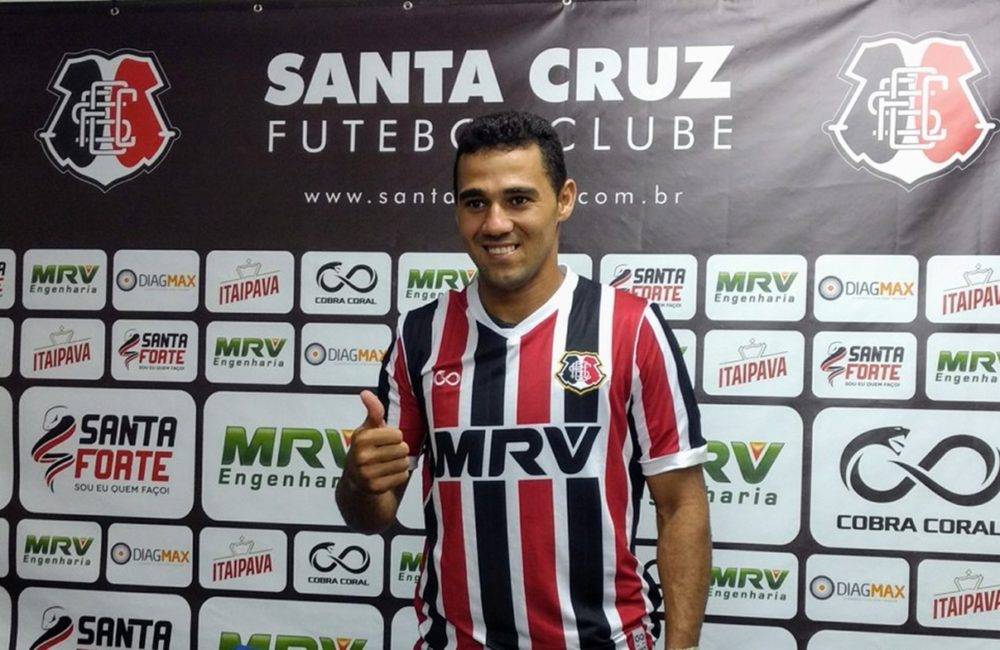 Walber é apresentado e almeja volta por cima