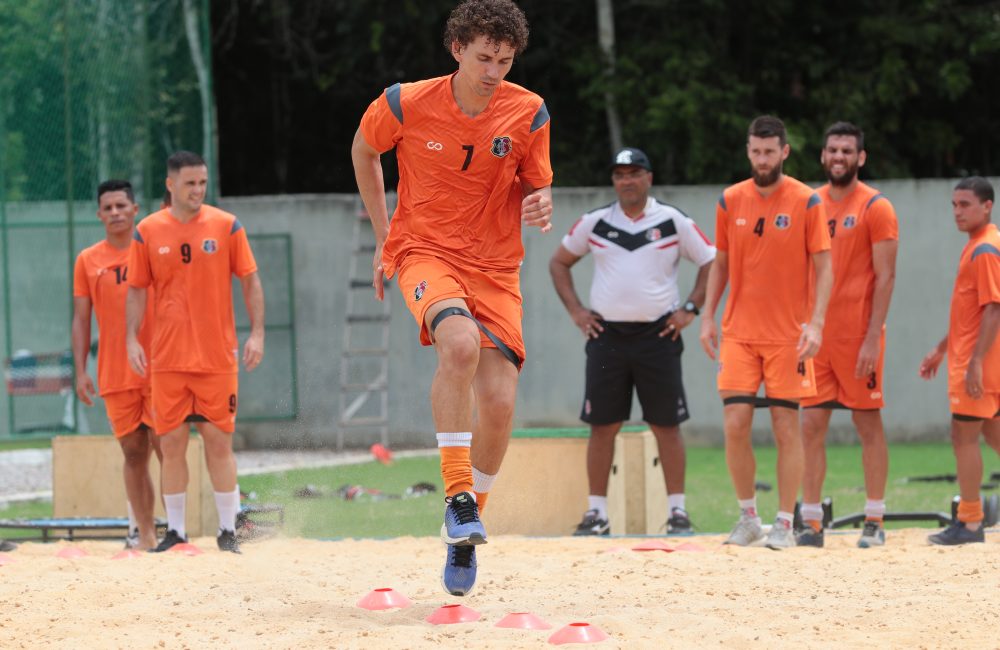Fabiano é confirmado como reforço do Santa Cruz