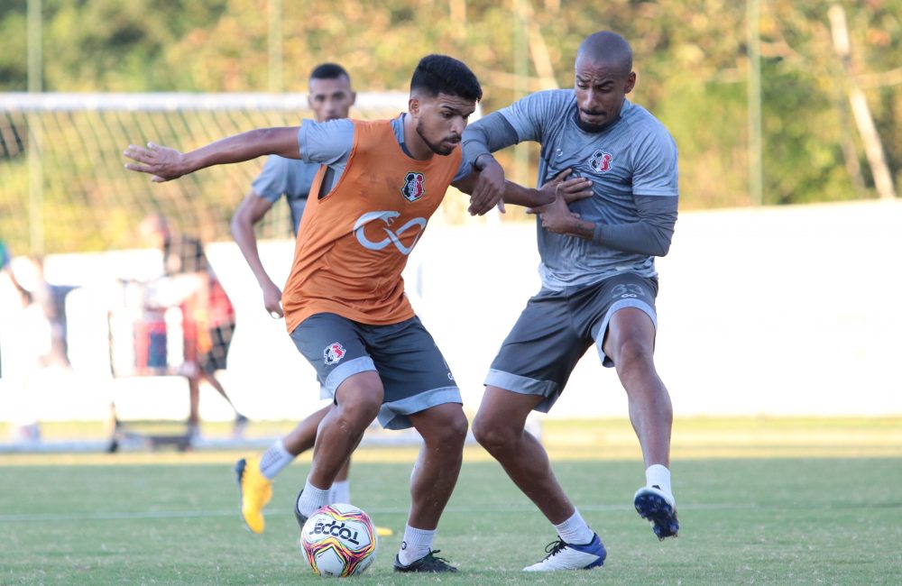 Treino técnico-tático marca segundo dia da intertemporada do Santa Cruz