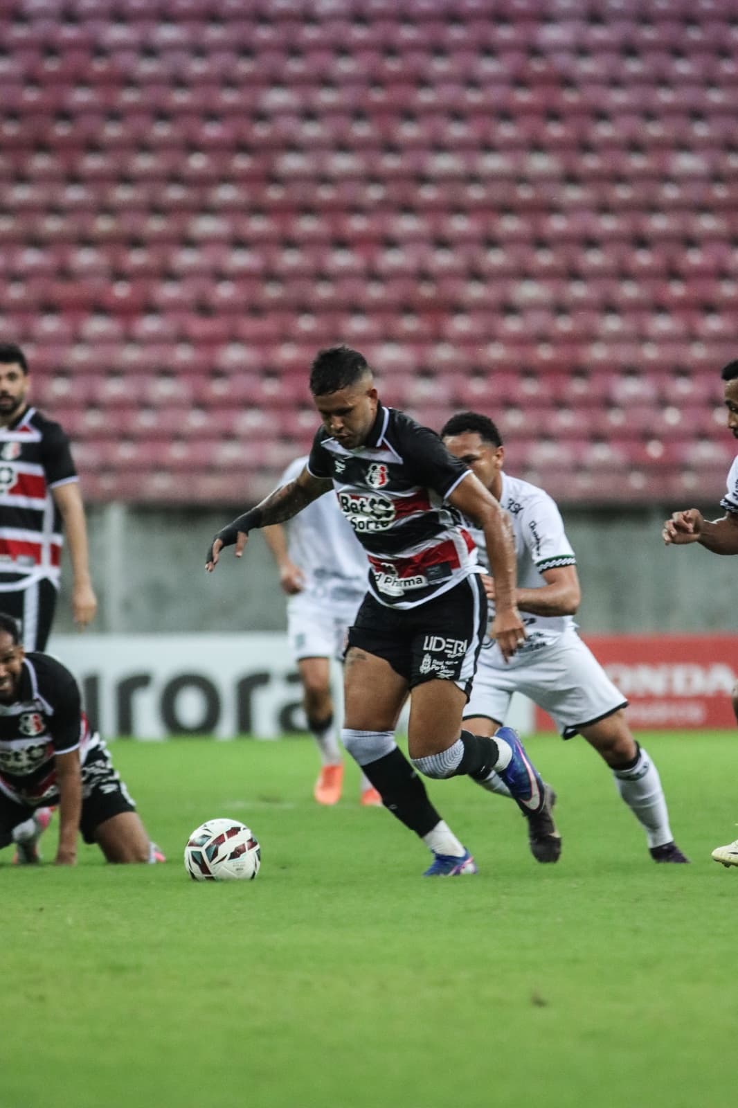 Santa Cruz perde invencibilidade diante do Figueirense