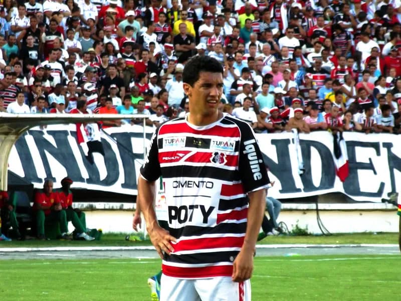 Após 2013 'perfeito', Luciano Sorriso quer seguir Coral em 2014.