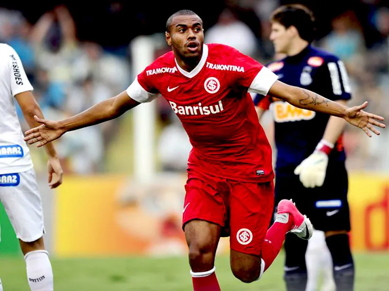 Santa Cruz contrata mais um atacante: Cassiano (ex-Inter/RS)