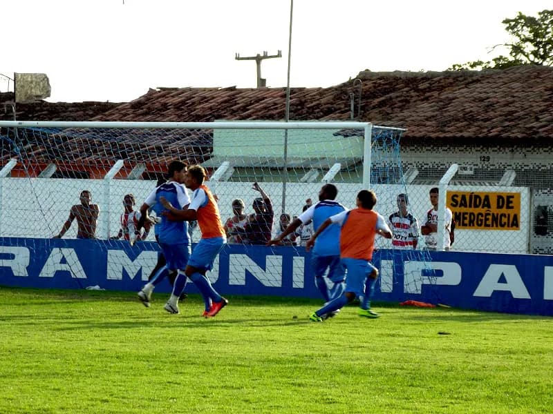 Santa Cruz nos ajustes finais para estreia na Copa do Nordeste.
