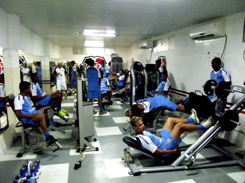 Atletas já treinam visando clássico com o Bahia na Arena Fonte Nova.