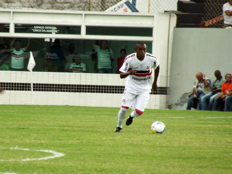 Sandro Manoel quer aproveitar Rei Pelé, como 'arma', em busca da reabilitação.