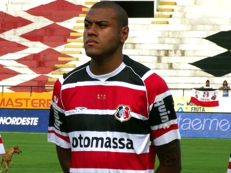 Cassiano comemora primeiro gol no Santa Cruz e acertos dos demais atacantes.