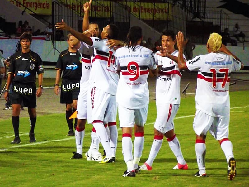 Estreia Coral no PE 2013 foi com vitória, de virada: 2x1 em cima do Pesqueira.