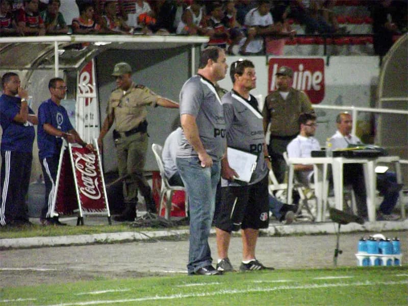 "Para mim, o empate acabou sendo justo", disse Vica, após empate no clássico.