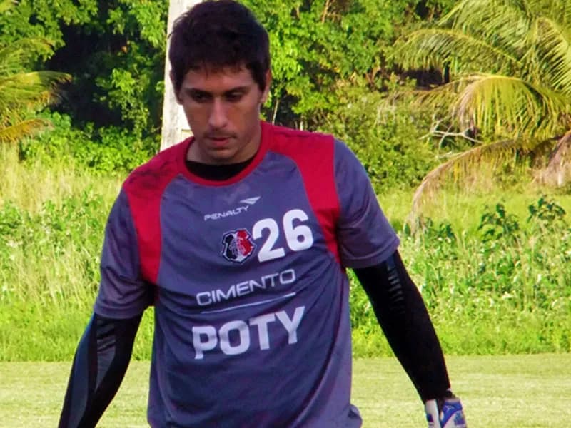 Diretoria oficializa retorno do goleiro Diego Lima