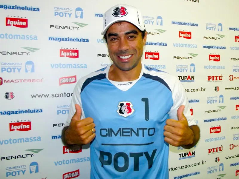 AD99 voltou: Empolgado para jogar; tranquilo para renovar.