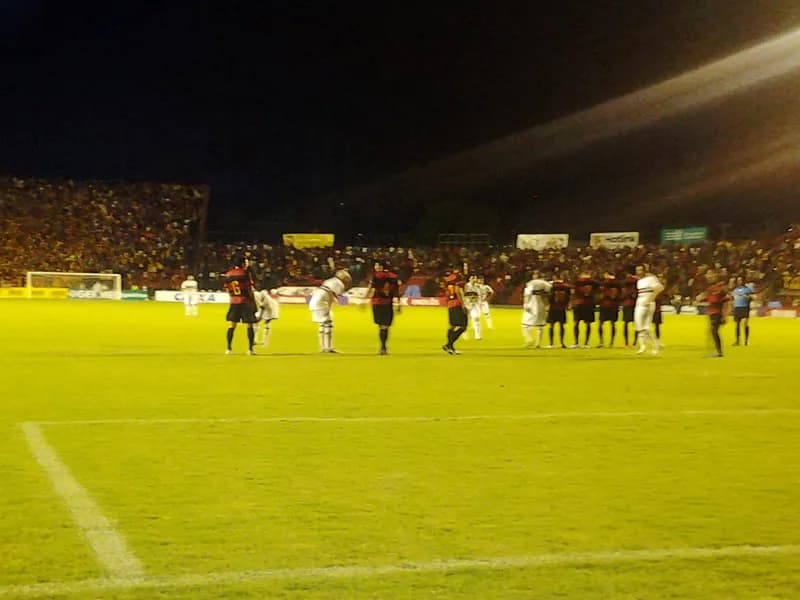 Copa do NE: Nova derrota na Ilha do Retiro (2x0) dificulta vaga na Final.