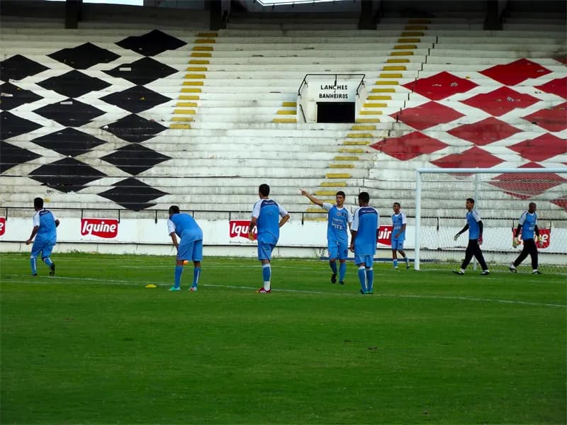 Virada página da Copa do NE, foco exclusivo no Tetra Estadual.