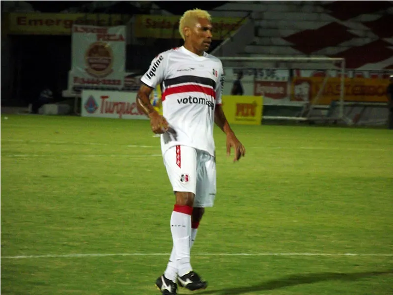 Flávio Recife volta a fazer dupla de ataque com DM9 no Mendonção.