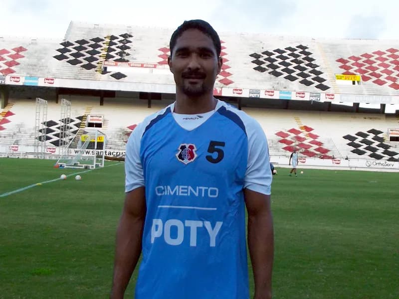 Relacionados para estreia Coral na Copa do Brasil.