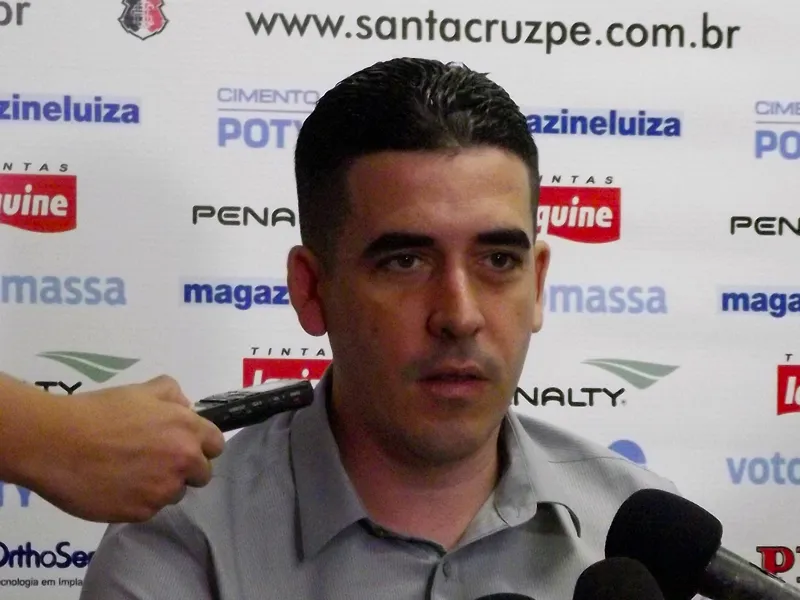 Diretoria Coral explica treino nos Aflitos, sem presença da torcida.