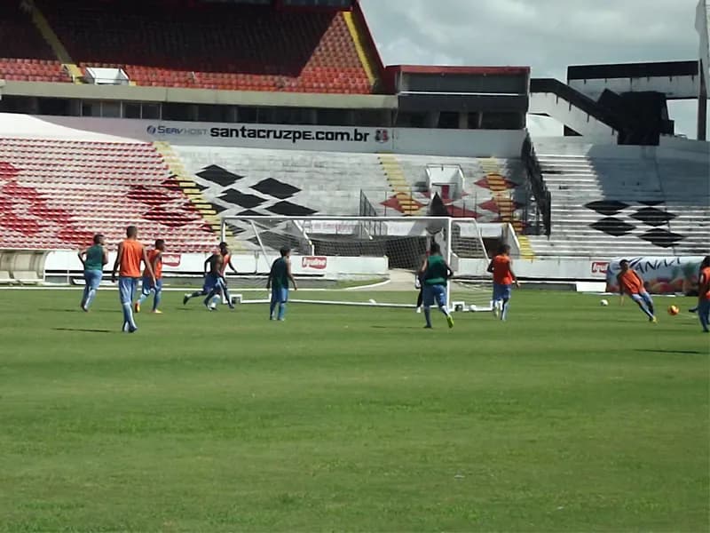 Santa Cruz mudado para emplacar primeira vitória na Série B.