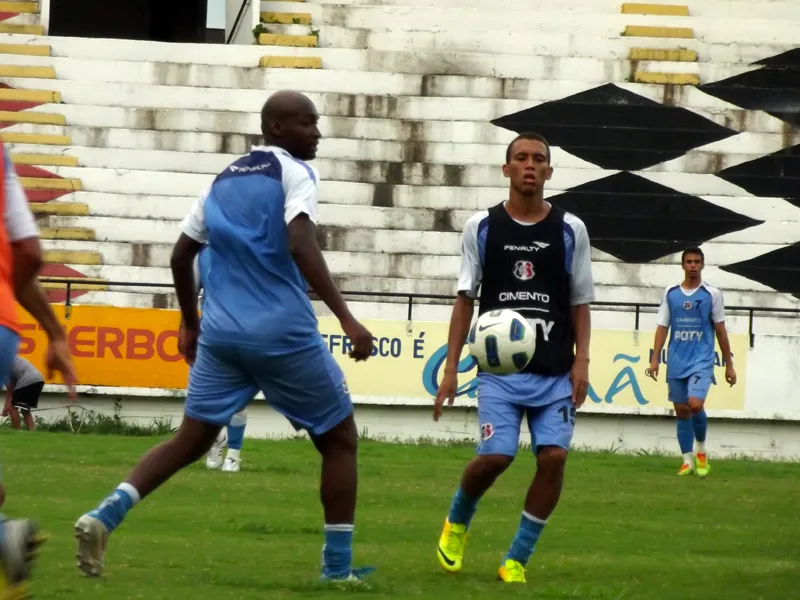 Trabalhos iniciados para jogo da Copa do Brasil na quarta-feira.