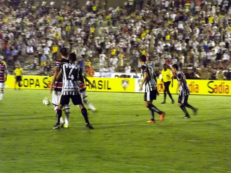 COPA do BRASIL: Santa Cruz cria muito, mas fica no empate no Almeidão (1x1).