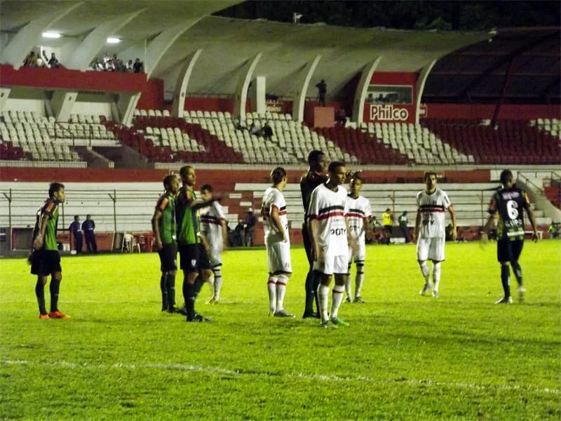 Diante do líder América/MG, Santa Cruz chega ao 7º empate: 1x1.