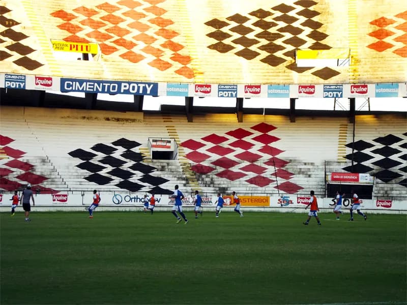 Santa Cruz só aguarda a hora do jogo com a Ponte Preta, no Arruda.
