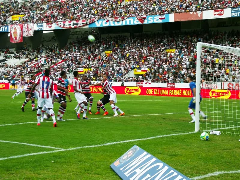 Santa Cruz se impõe, no Arruda, e vence Clássico das Emoções: 3x0.