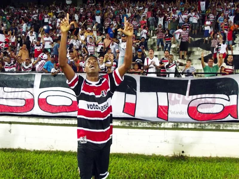 Keno fala sobre primeiro gol: "Vai marcar a minha carreira."