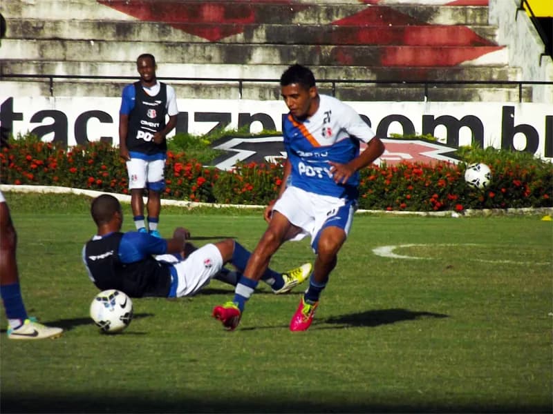 Depois de vitória no clássico, elenco já respira Copa do Brasil.