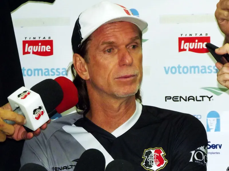 Sérgio Guedes com apenas uma dúvida diante do Santa Rita/AL.