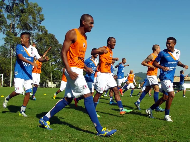 Fim de trabalhos para jogo com o Avaí/SC.