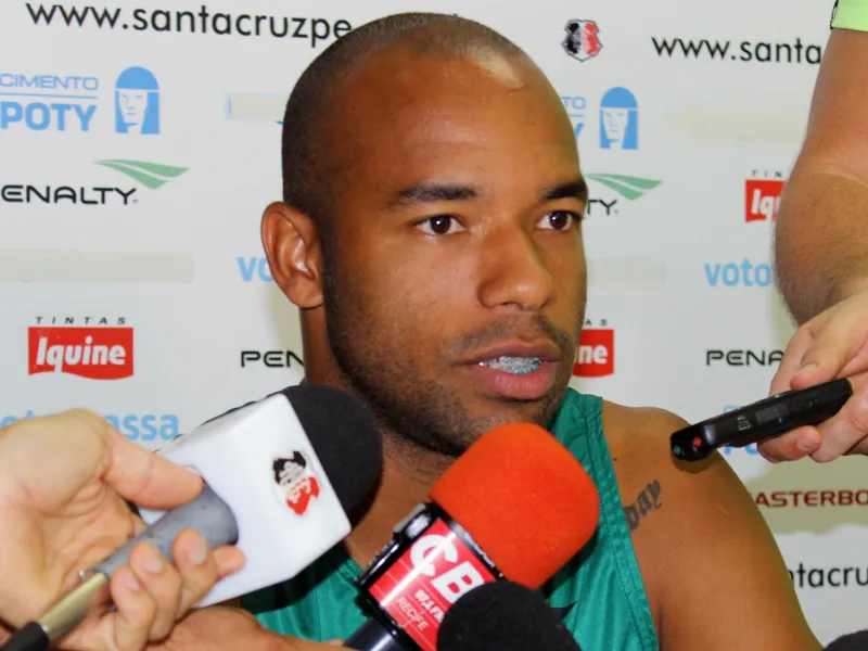 Tiago Costa, O Mutante, agora, "de frente" contra o Coelho.