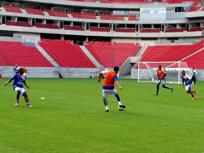 Tático e recreativo na Arena PE e fim de preparativos para jogo com o Boa Esporte/MG.