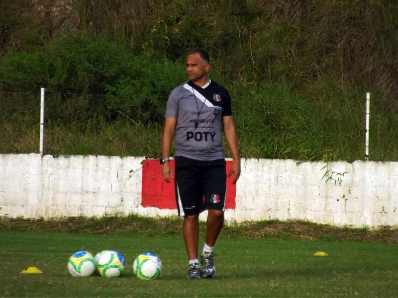 Canindé conta com apoio da torcida para manter acesa chama do acesso.