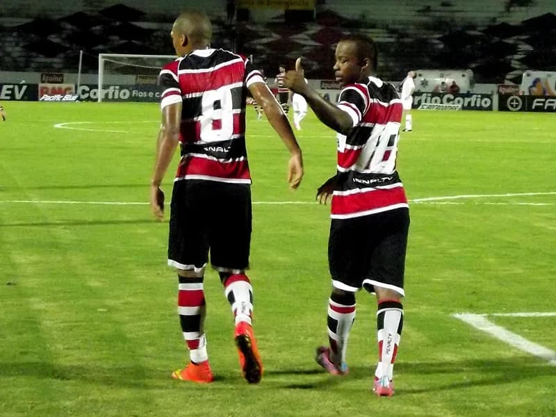 Santa Cruz vence jogo atrasado e avança na tabela: 2x1.