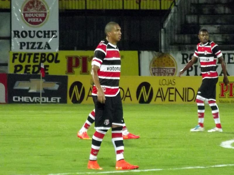 Danilo vê jogo com Vasco como decisão.