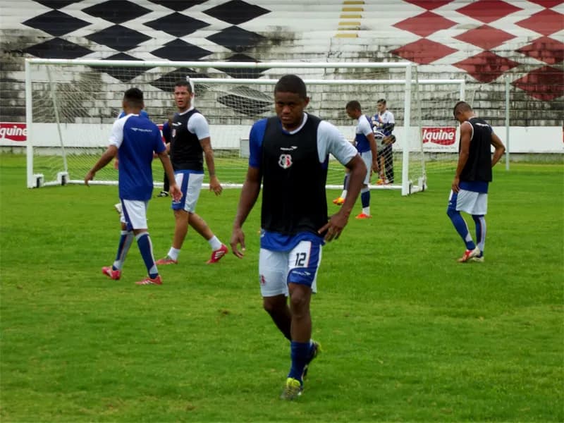 Justificativa para treino, no Arruda, em domingo de eleições: acesso.