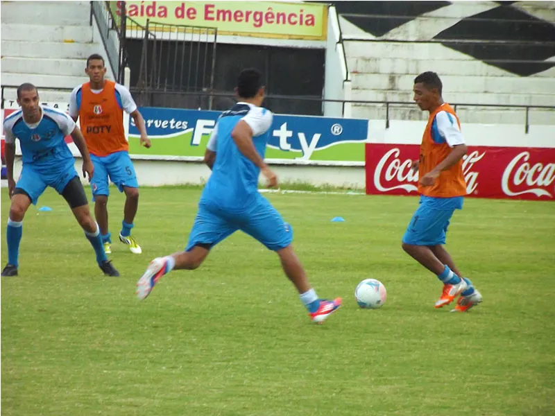 Começam preparativos para a partida contra Chã Grande.