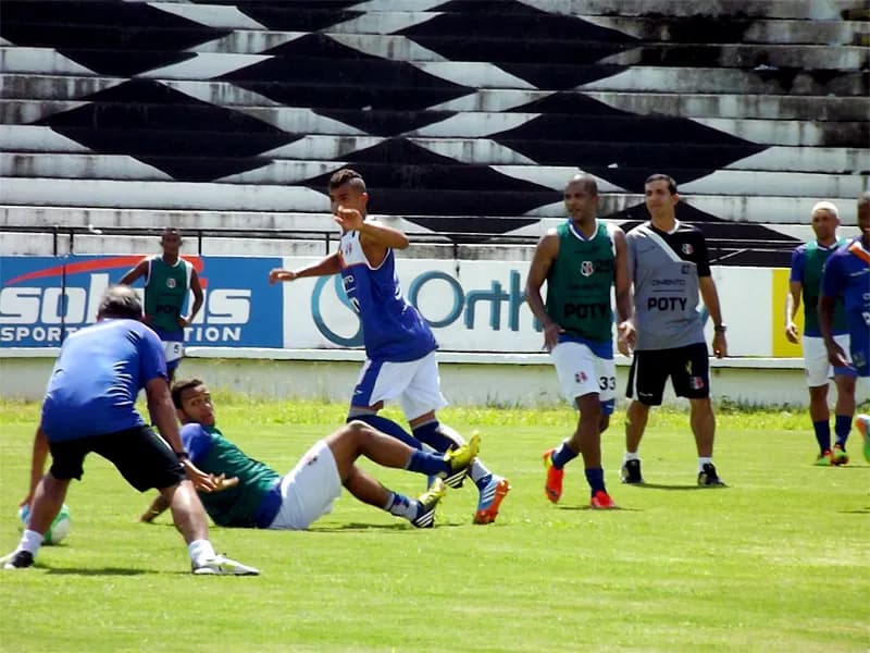 Após recreativo, Santa Cruz entra em regime de concentração visando clássico.