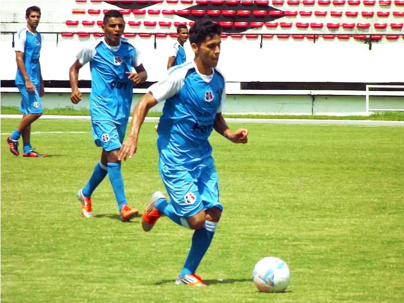 Atletas relacionados para jogo com Chã Grande.