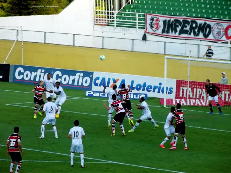 Santa Cruz perde do Bragantino (2x1) e, agora, fará dois jogos no Arruda.