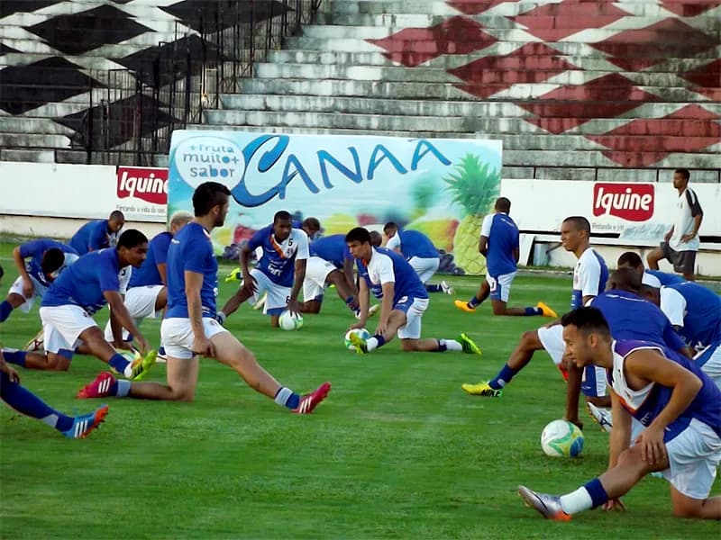 Reapresentação do elenco Coral, nesta quinta-feira.