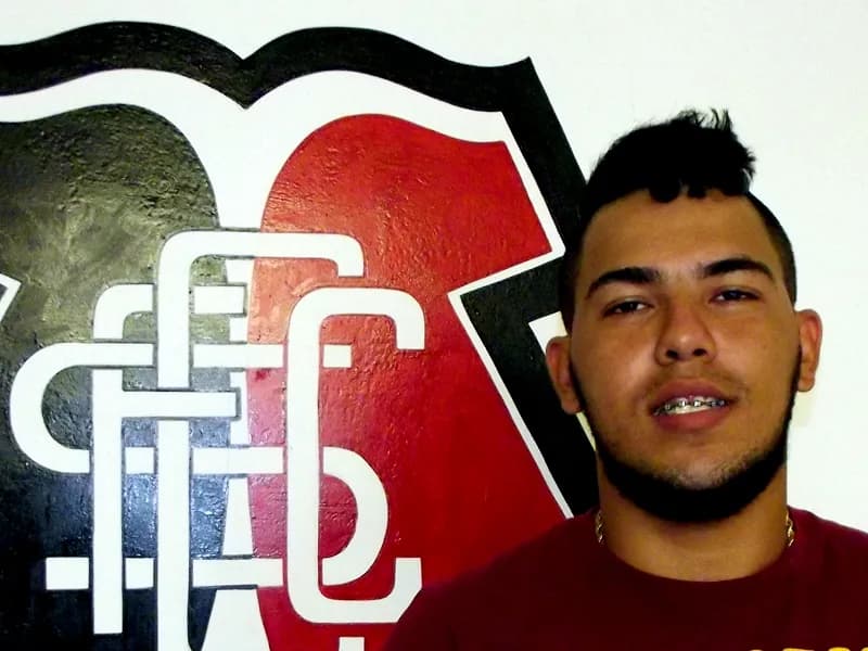 Goleiro Wadson projeta chance mais clara no gol, em 2015.