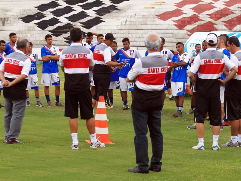 Começou a temporada 2015 para o Santa Cruz, no Arruda.