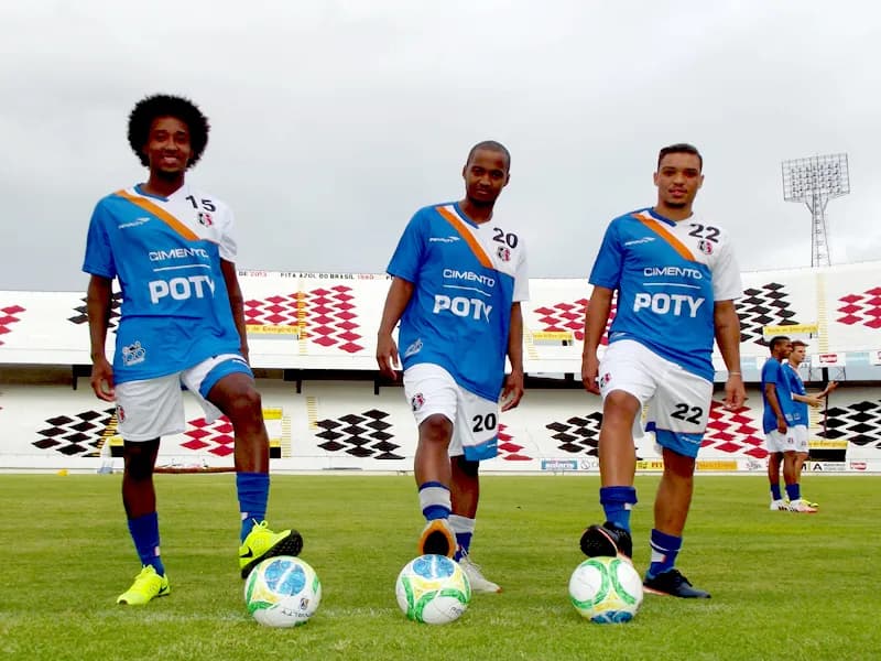 Guilherme Biteco, Émerson Santos e Nathan chegam ao Arruda.