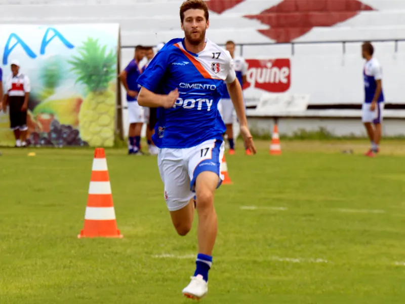 Zagueiro Danny Morais vê clássico equilibrado.