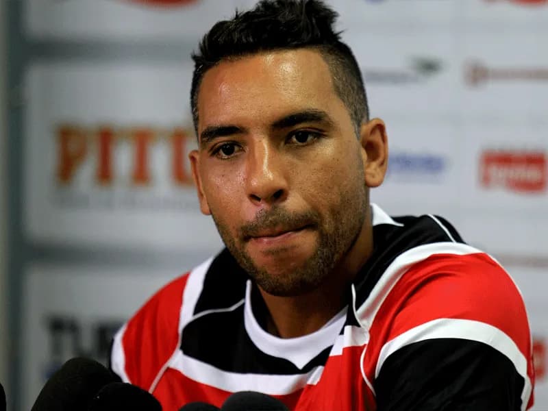 Capitão Coral ciente de evolução do time em busca da primeira vitória.