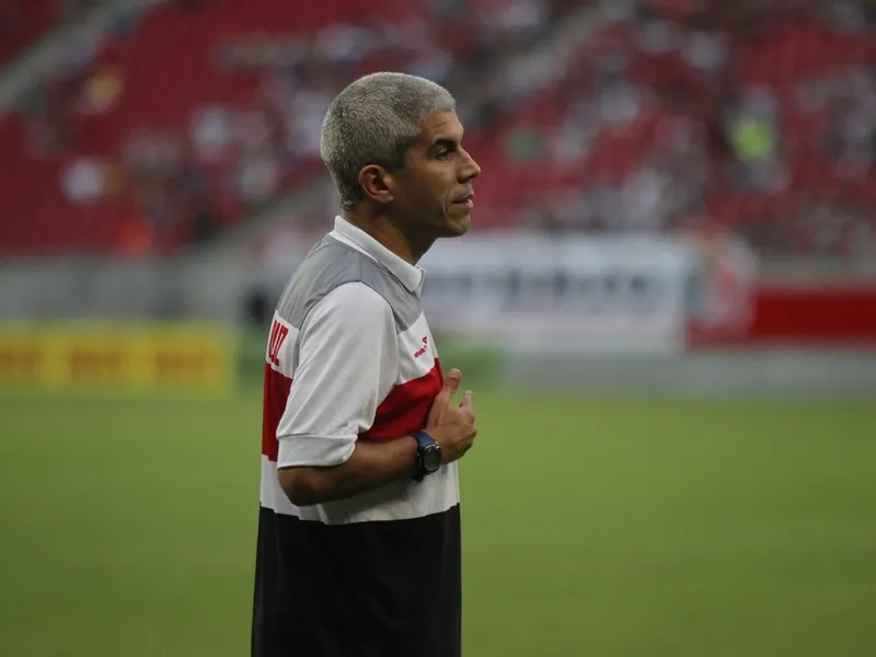 Ricardinho projeta crescimento da equipe